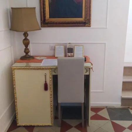 Donna Lucrezia Bed & Breakfast 4*