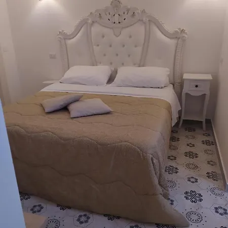 Donna Lucrezia Boutique Style Bisceglie