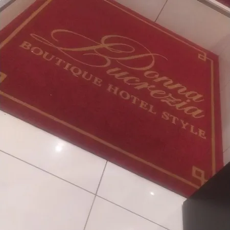 Donna Lucrezia Boutique Style 4*