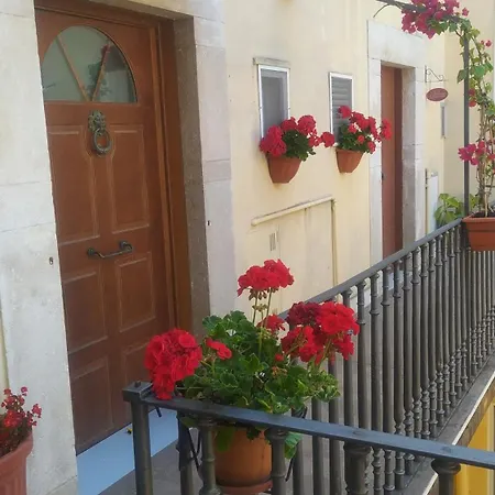 Donna Lucrezia Boutique Style - Relax & Business