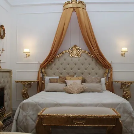Donna Lucrezia Boutique Style 4*